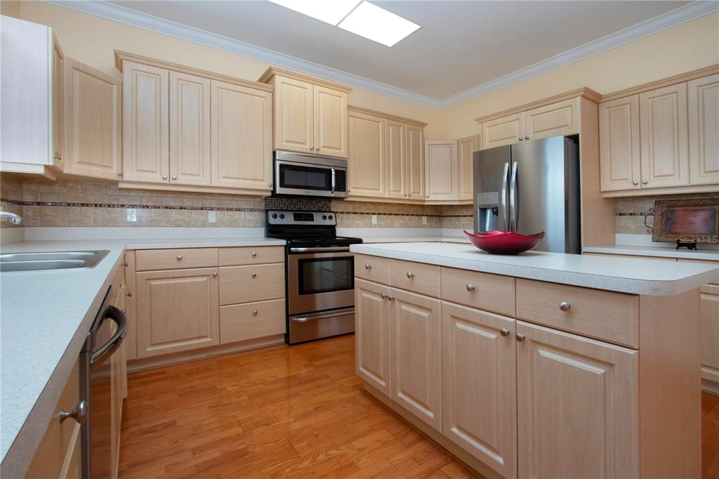 Ellenton, Florida, 34222, United States, 4 Bedrooms Bedrooms, ,3 BathroomsBathrooms,Residential,For Sale,1988008