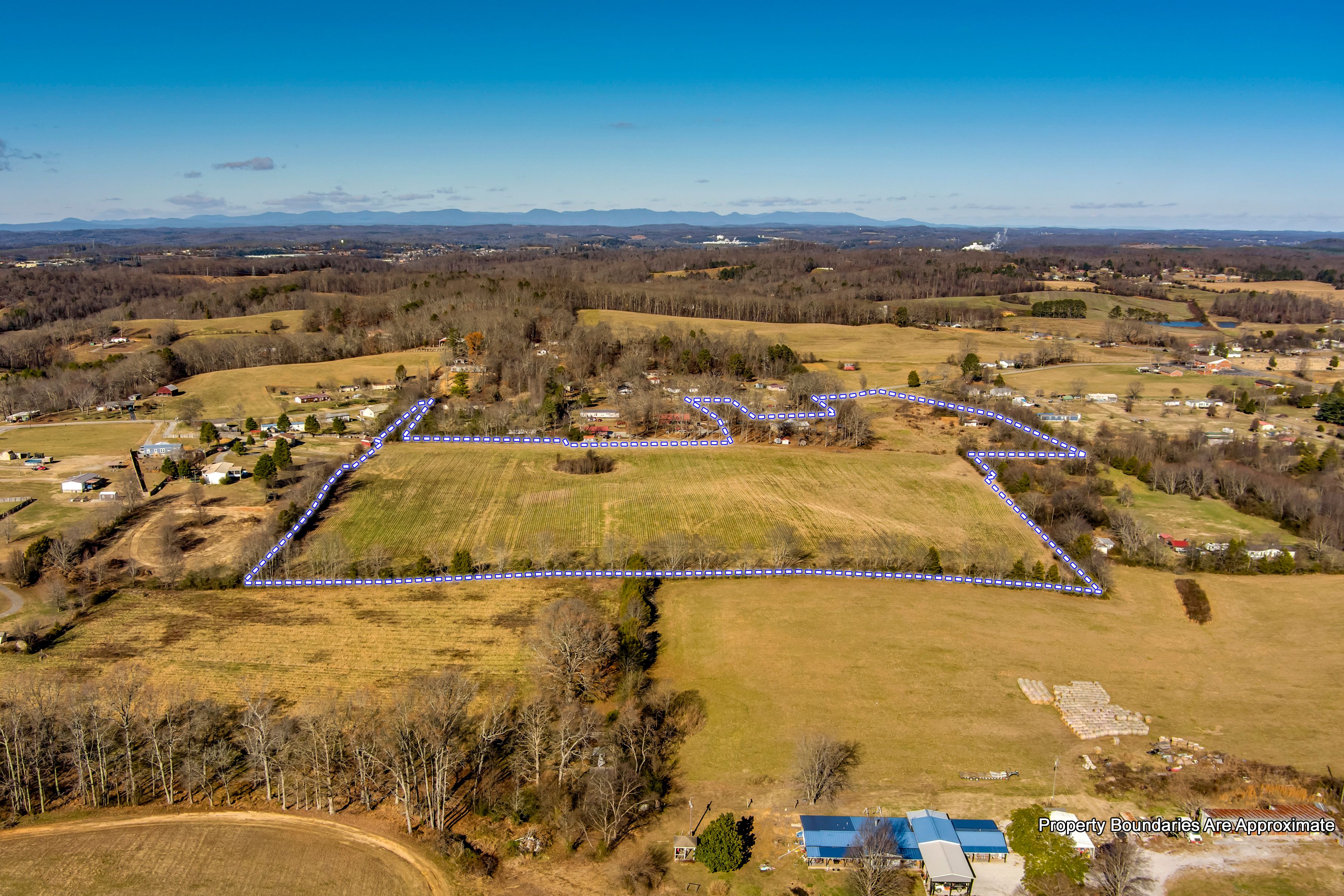 Loudon, Tennessee, 37774, United States, 3 Bedrooms Bedrooms, ,3 BathroomsBathrooms,Residential,For Sale,2011401