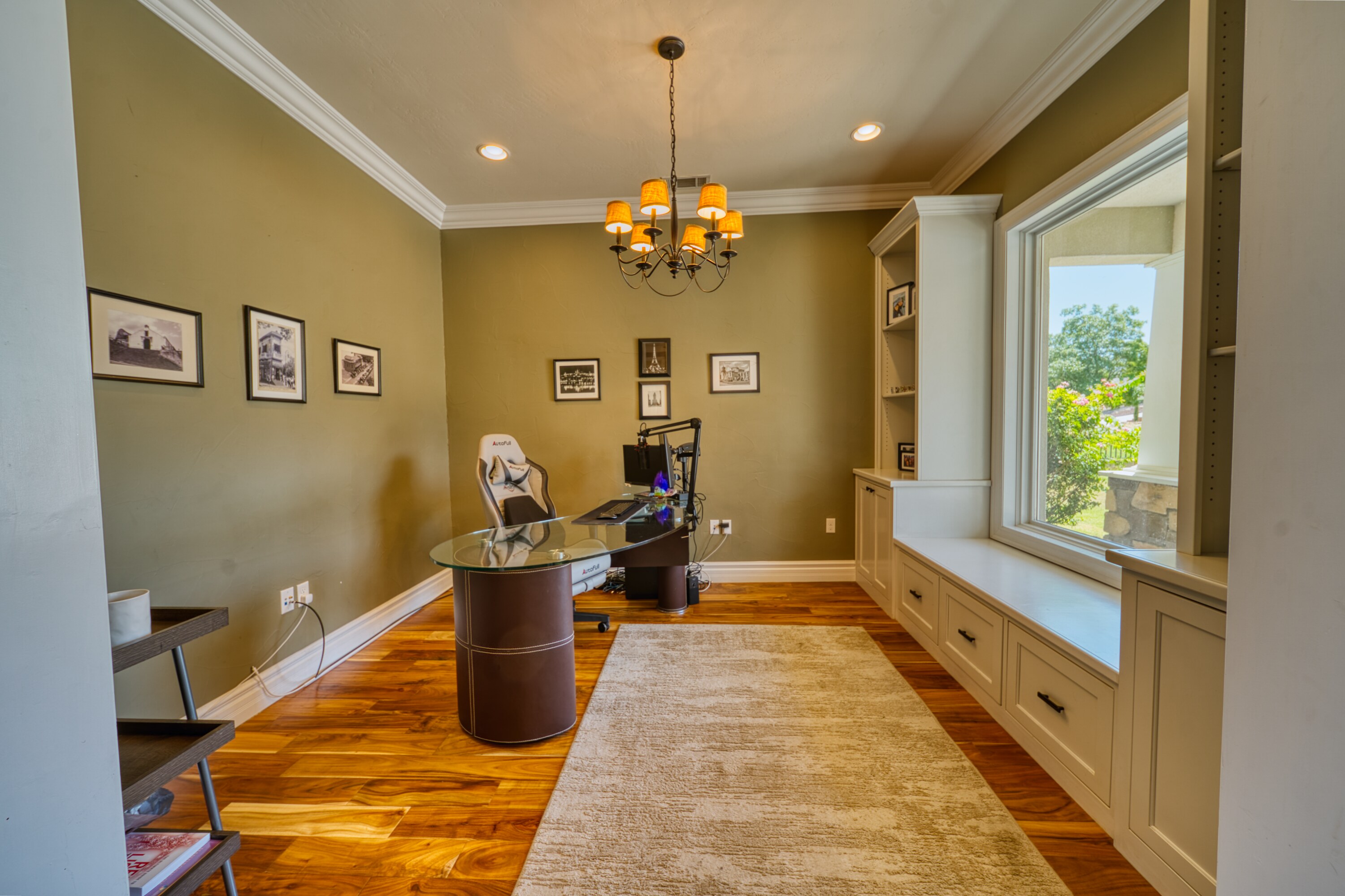 Carlsbad, New Mexico, 88220, United States, 5 Bedrooms Bedrooms, ,4 BathroomsBathrooms,Residential,For Sale,1974334