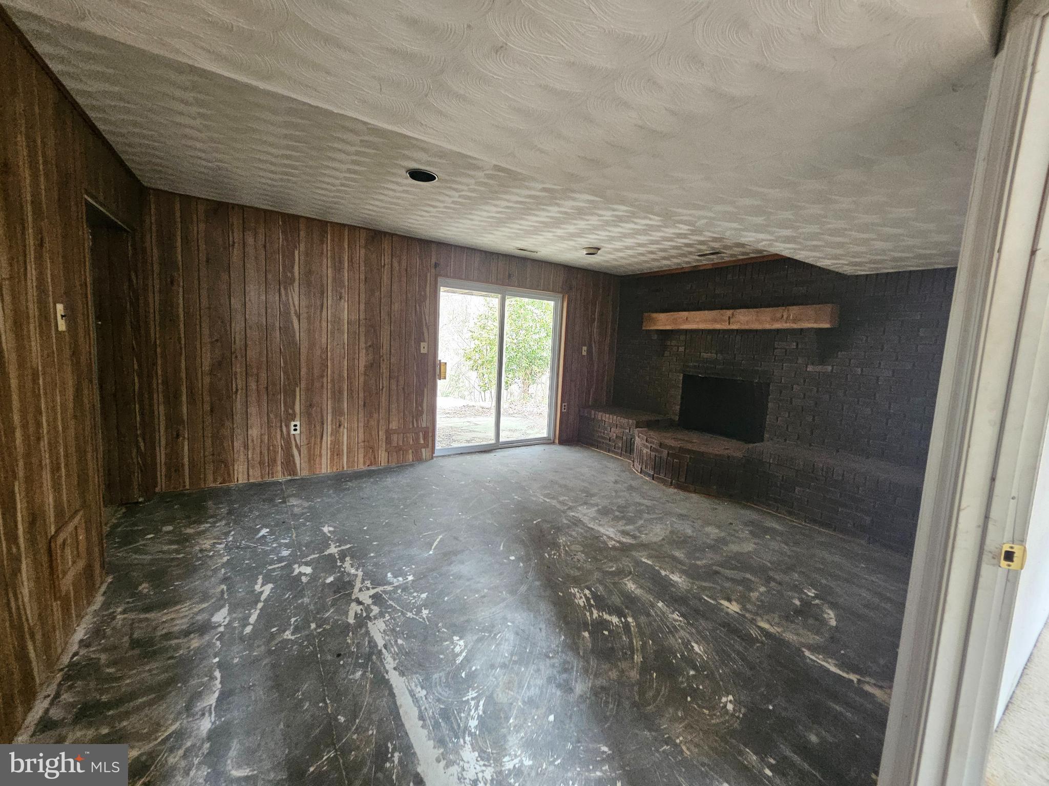 Millersville, Maryland, 21108, United States, 5 Bedrooms Bedrooms, ,3 BathroomsBathrooms,Residential,For Sale,1881579