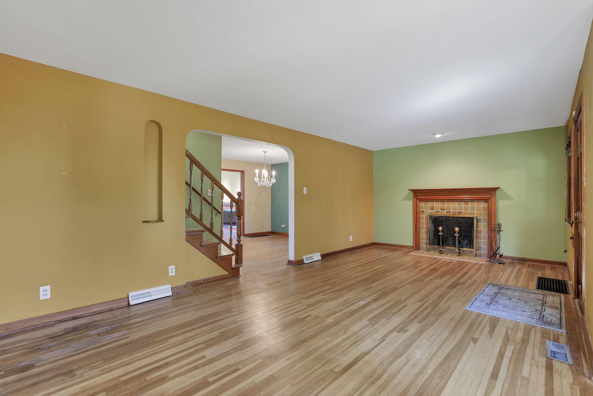 Bexley, Ohio, 43209, United States, 4 Bedrooms Bedrooms, ,3 BathroomsBathrooms,Residential,For Sale,1978539