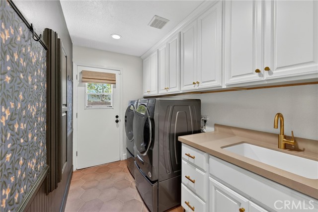 Mission Viejo, California, 92692, United States, 3 Bedrooms Bedrooms, ,3 BathroomsBathrooms,Residential,For Sale,2048848