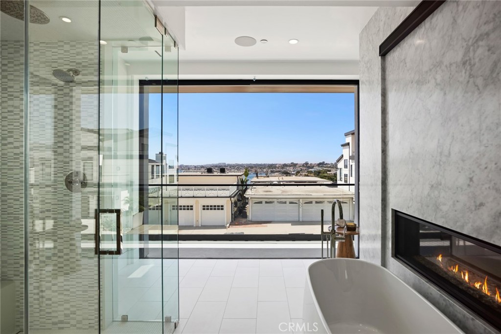 Corona del Mar, California, 92625, United States, 4 Bedrooms Bedrooms, ,5 BathroomsBathrooms,Residential,For Sale,1903462