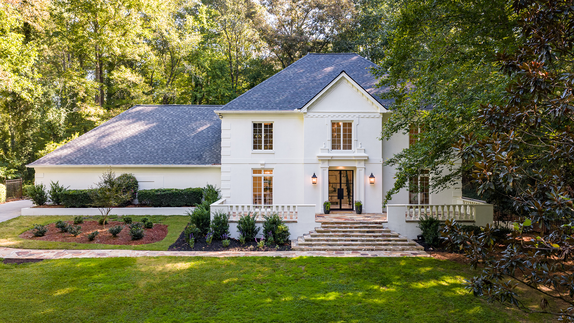  Timeless Architecture, Refined Interiors, and Modern Comfort in Sandy Springs - 物件實景
