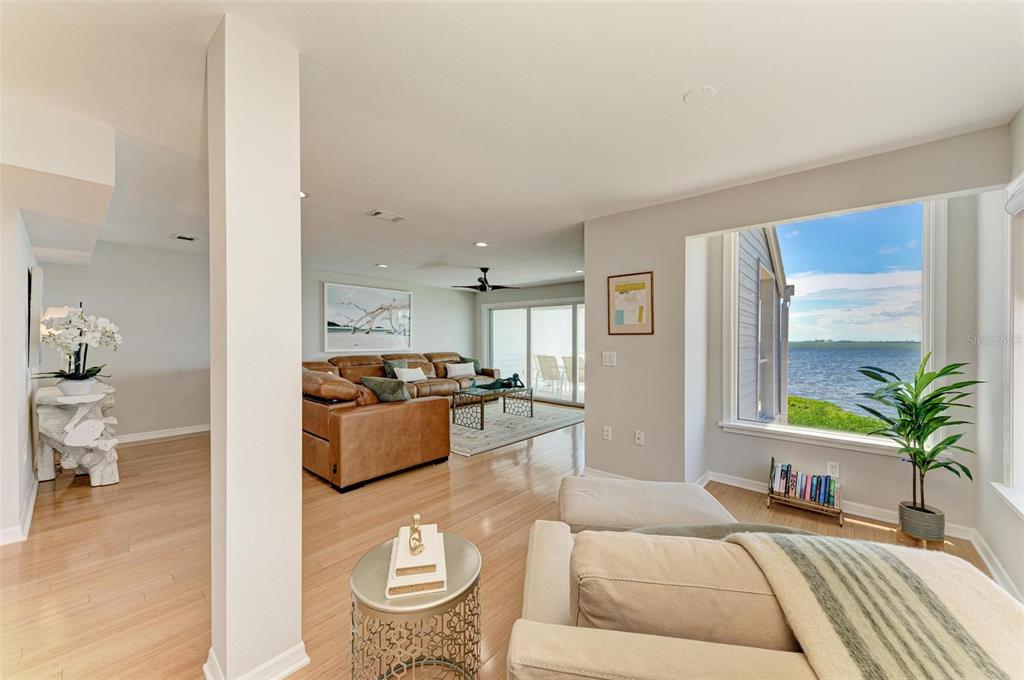 Bradenton, Florida, 34210, United States, 2 Bedrooms Bedrooms, ,2 BathroomsBathrooms,Residential,For Sale,1897662