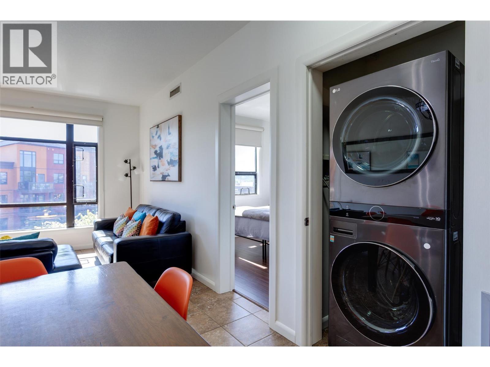 KELOWNA, British Columbia, V1W 3G7, CA, 2 Bedrooms Bedrooms, ,2 BathroomsBathrooms,Residential,For Sale,1960656