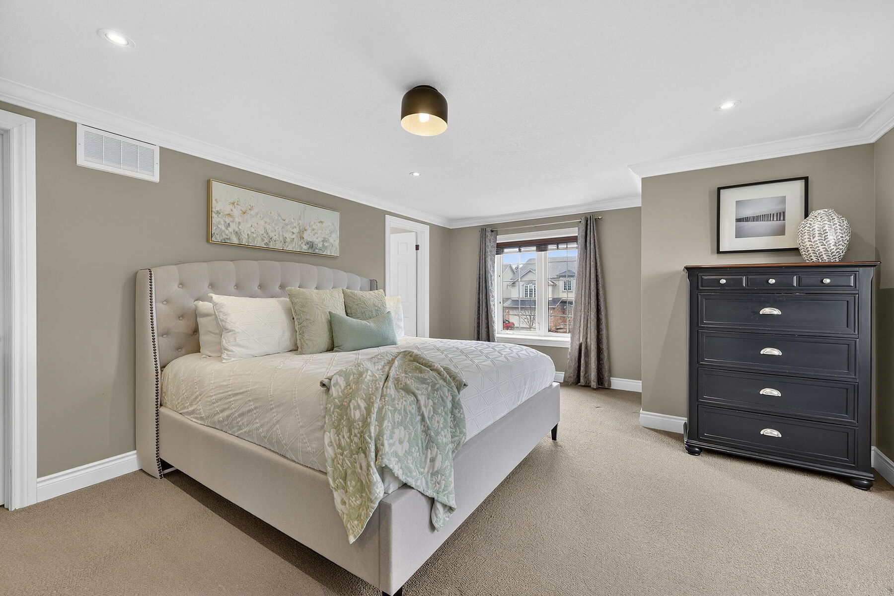  Family Oriented Neighborhood - 物件實景