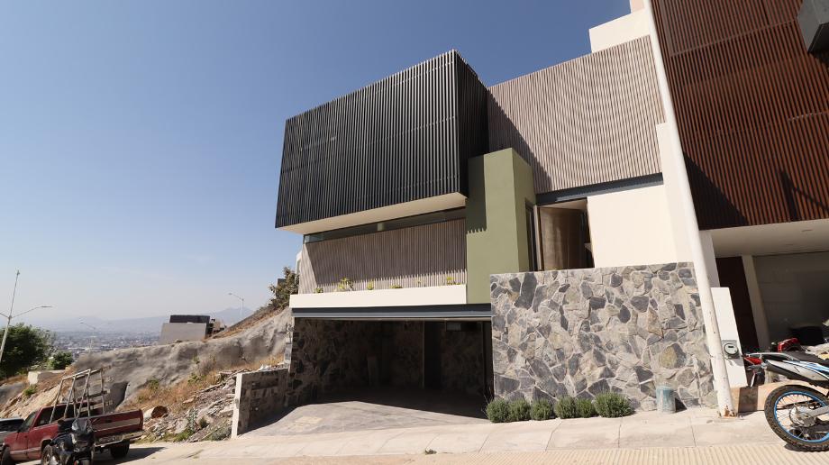 Lindavista, Morelia, Michoacán de Ocampo, 58254, Mexico, 4 Bedrooms Bedrooms, ,4 BathroomsBathrooms,Residential,For Sale,Lindavista,1479181