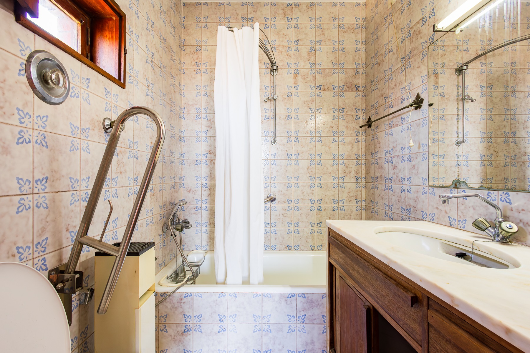  Semi-detached house, 5 bedrooms, for Sale - 物件實景