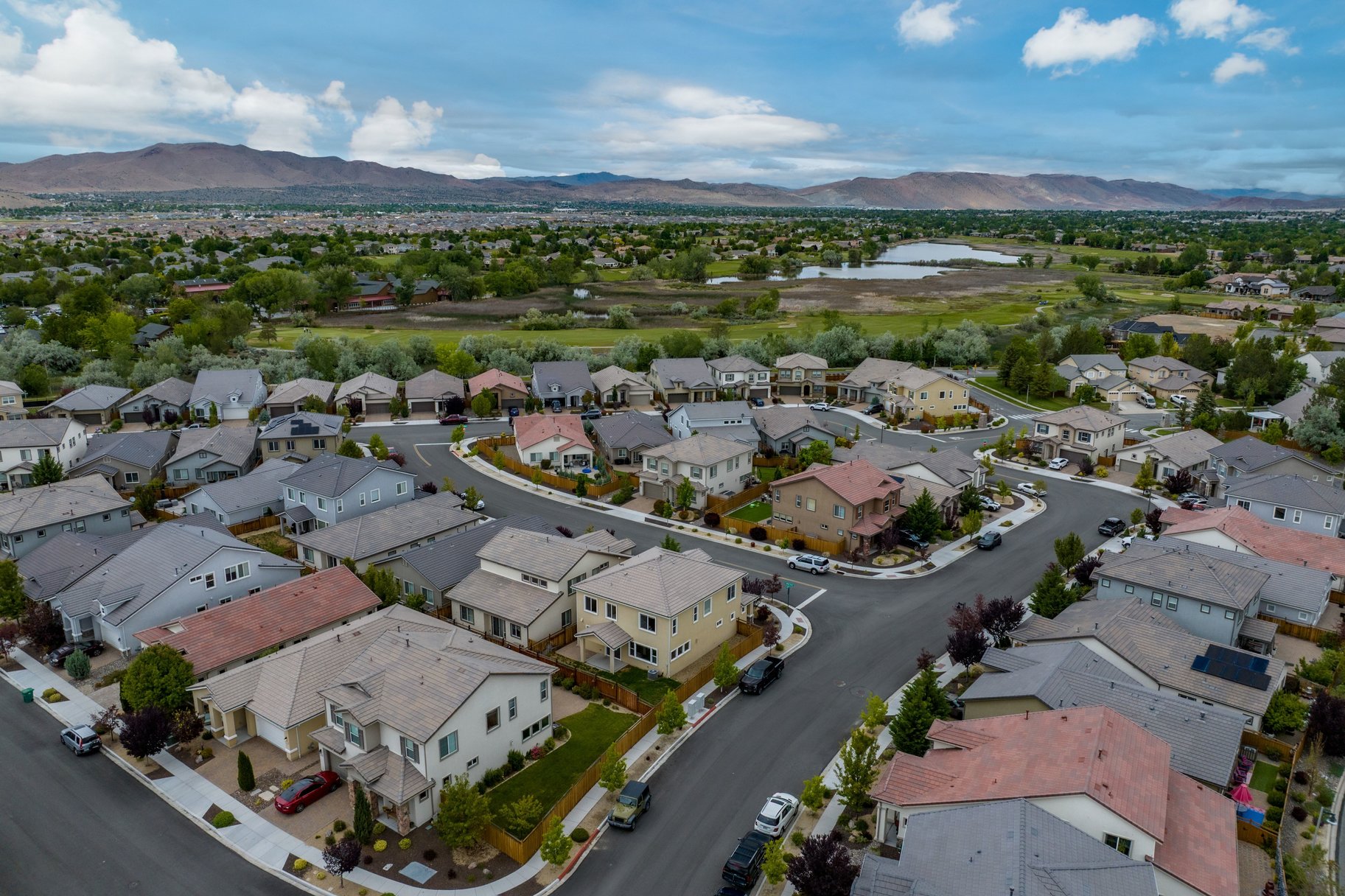 Two Story Walking Distance to Red Hawk Golf Course - 物件實景