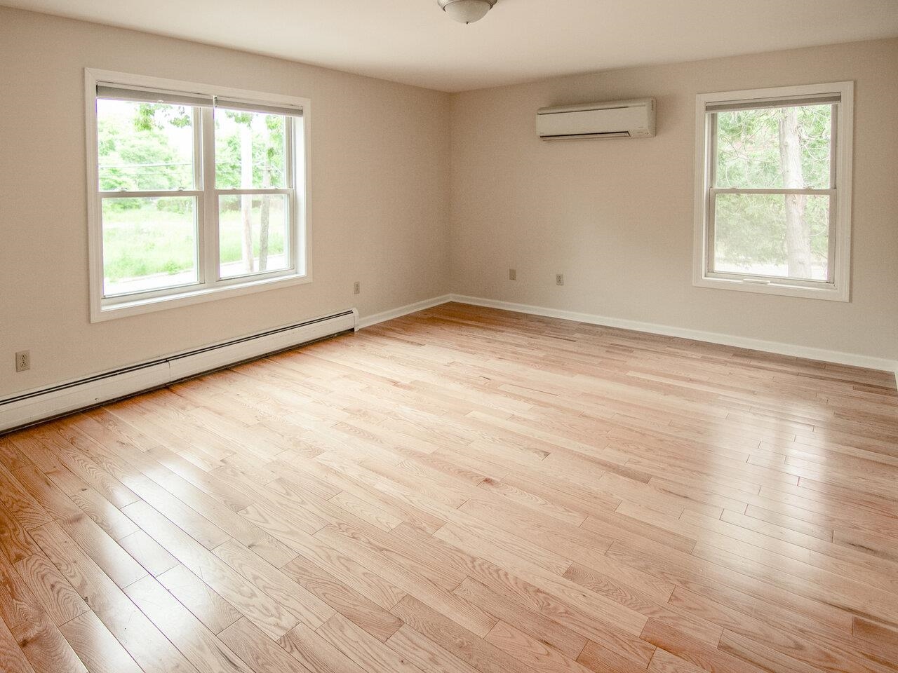 Winooski, Vermont, 05404, United States, 4 Bedrooms Bedrooms, ,3 BathroomsBathrooms,Residential,For Sale,1849618