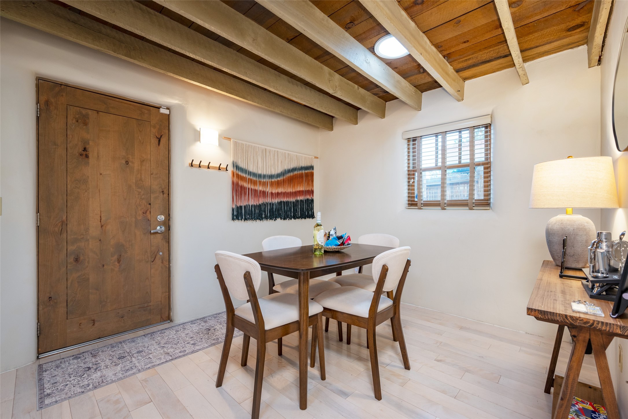  715 S Saint Francis Drive - 物件實景