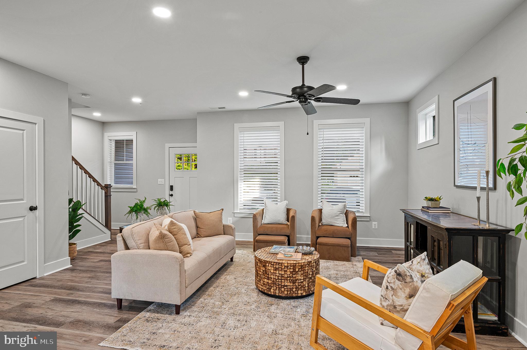 Edgewater, Maryland, 21037, United States, 5 Bedrooms Bedrooms, ,3 BathroomsBathrooms,Residential,For Sale,1895020