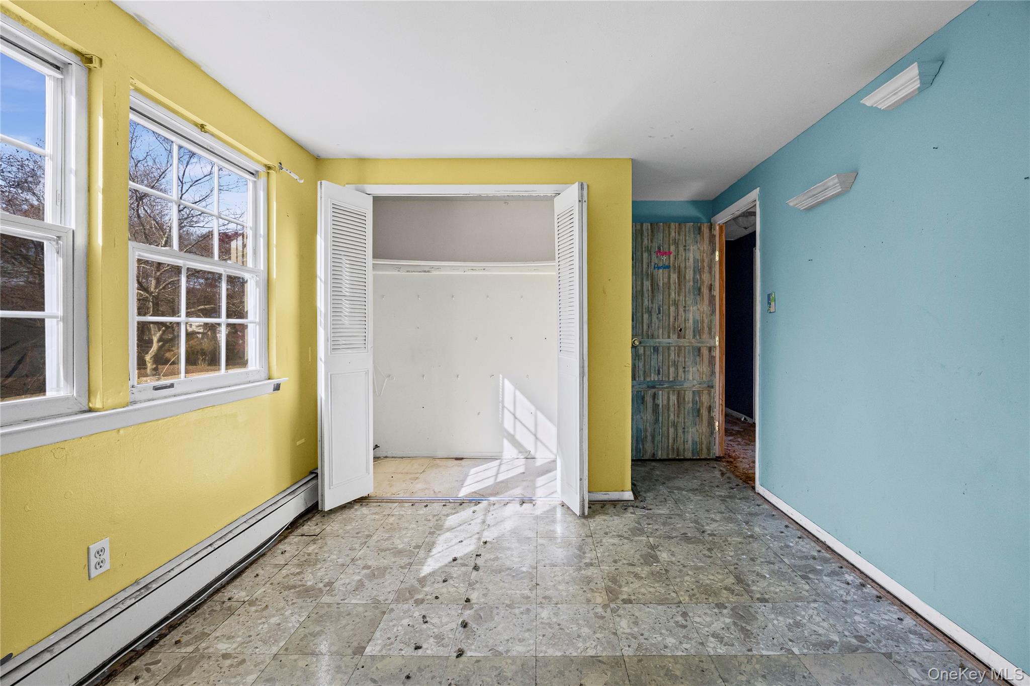 Coram, New York, 11727, United States, 5 Bedrooms Bedrooms, ,4 BathroomsBathrooms,Residential,For Sale,1993887