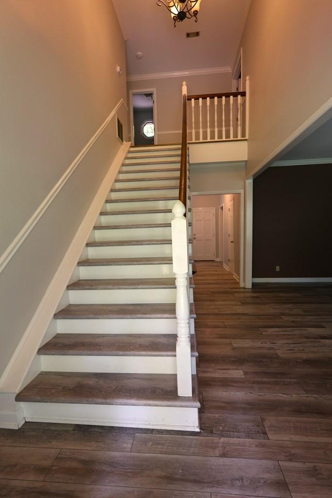 DALTON, Georgia, 30721, United States, 3 Bedrooms Bedrooms, ,3 BathroomsBathrooms,Residential,For Sale,1933476