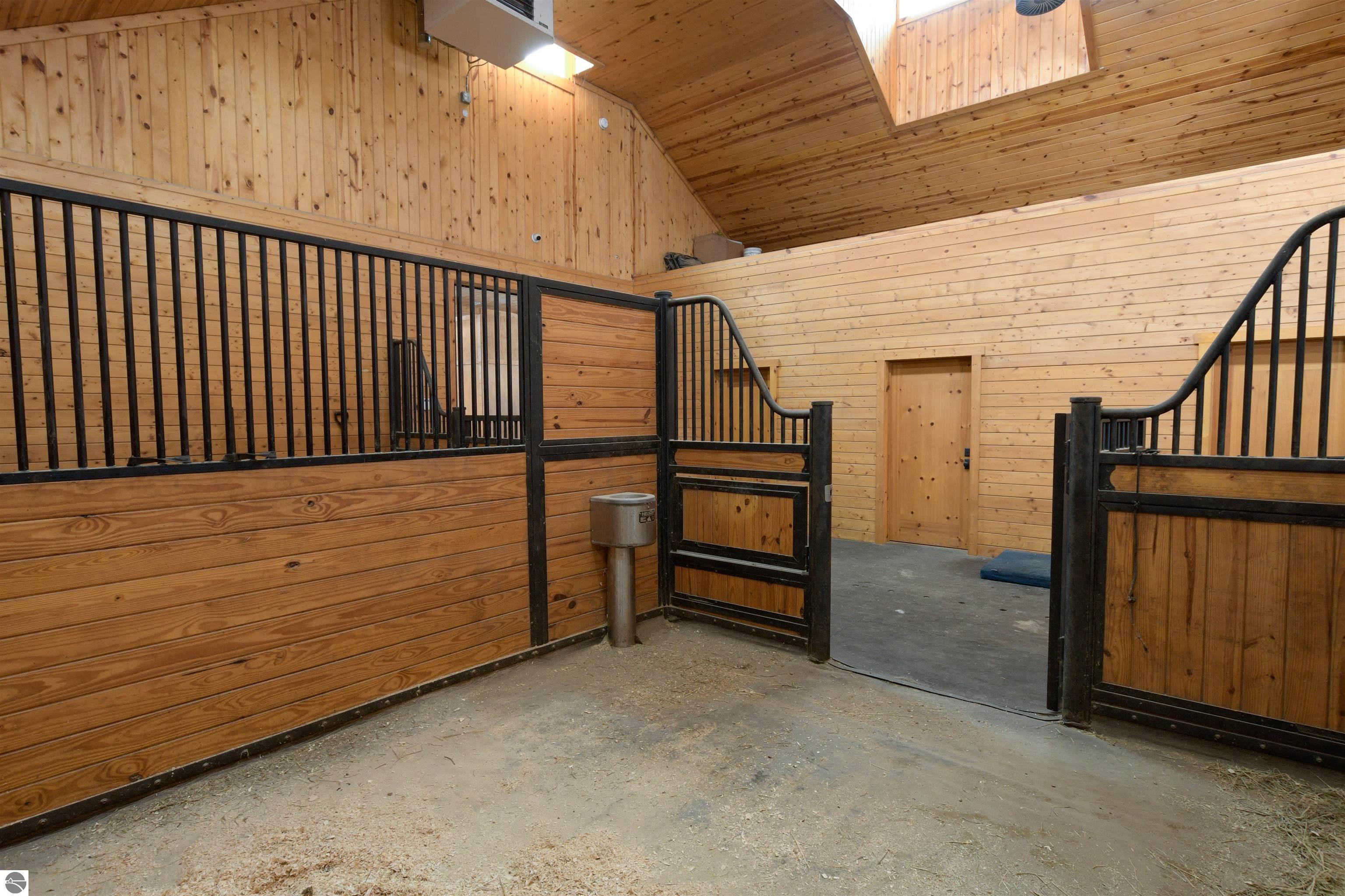 Traverse City, Michigan, 49686, United States, 3 Bedrooms Bedrooms, ,2 BathroomsBathrooms,Residential,For Sale,1819193