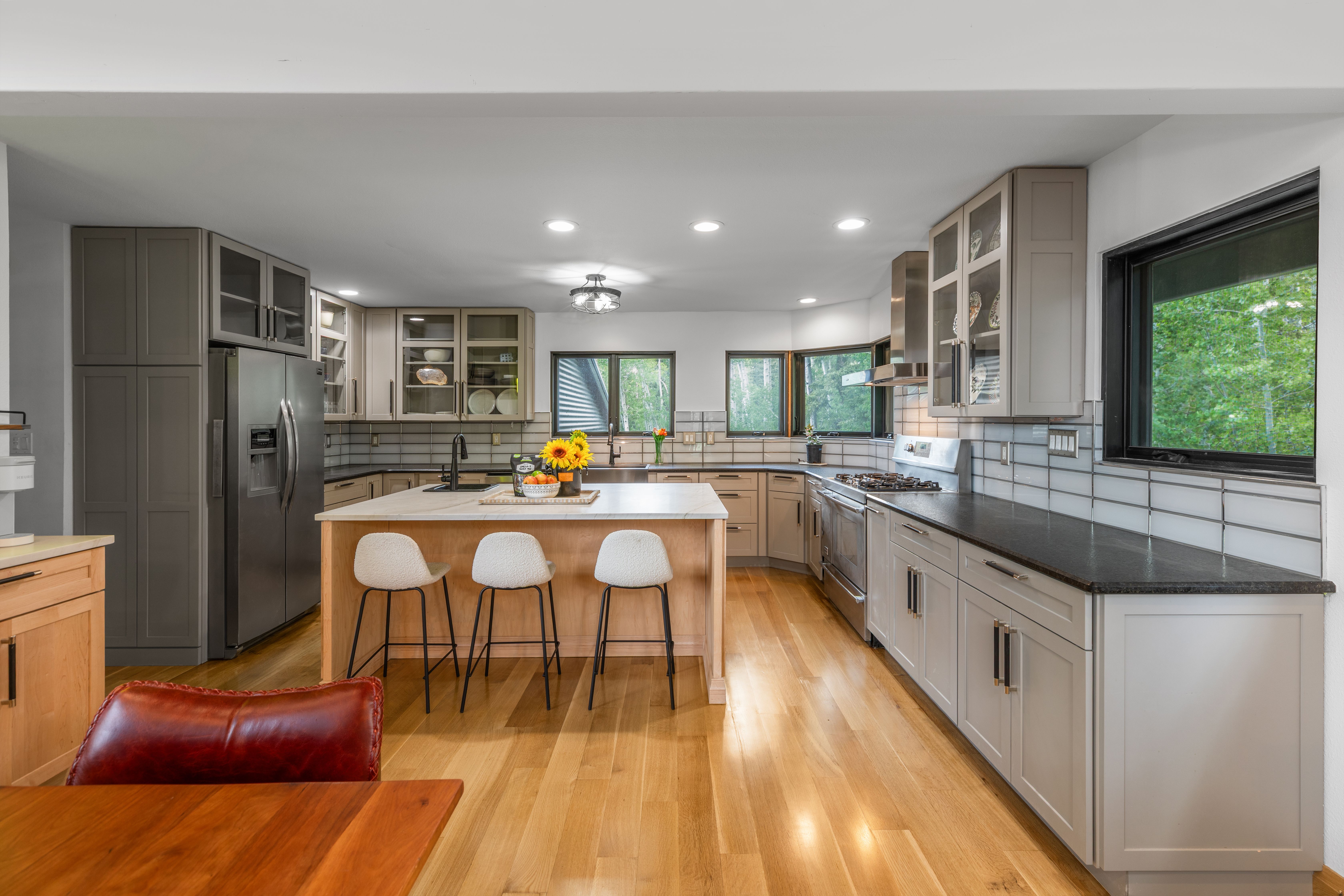 Secluded 4 Bed / 4 Bath Telluride Property - 物件實景