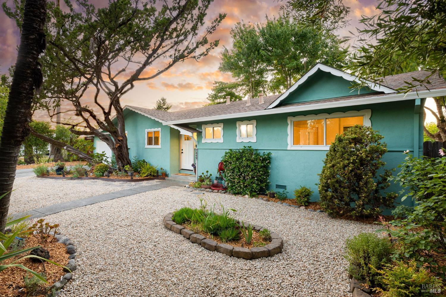 Rohnert Park, California, 94928, United States, 3 Bedrooms Bedrooms, ,2 BathroomsBathrooms,Residential,For Sale,1895055