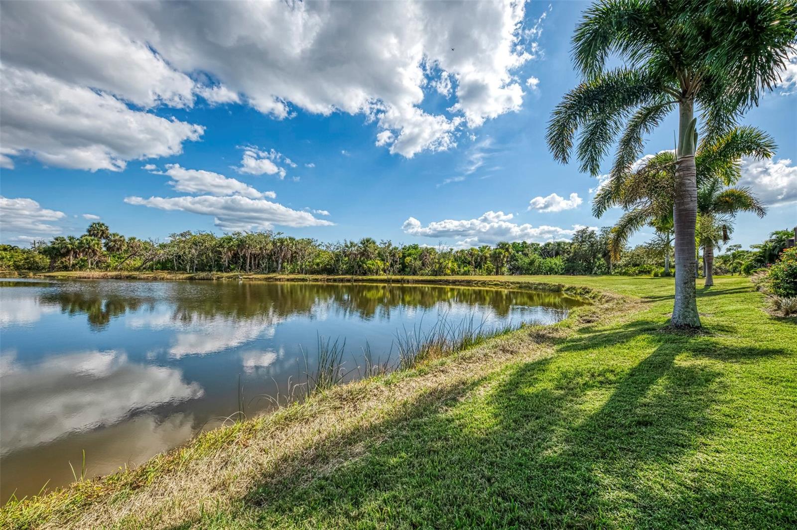 PORT CHARLOTTE, Florida, 33953, United States, 2 Bedrooms Bedrooms, ,2 BathroomsBathrooms,Residential,For Sale,1995113
