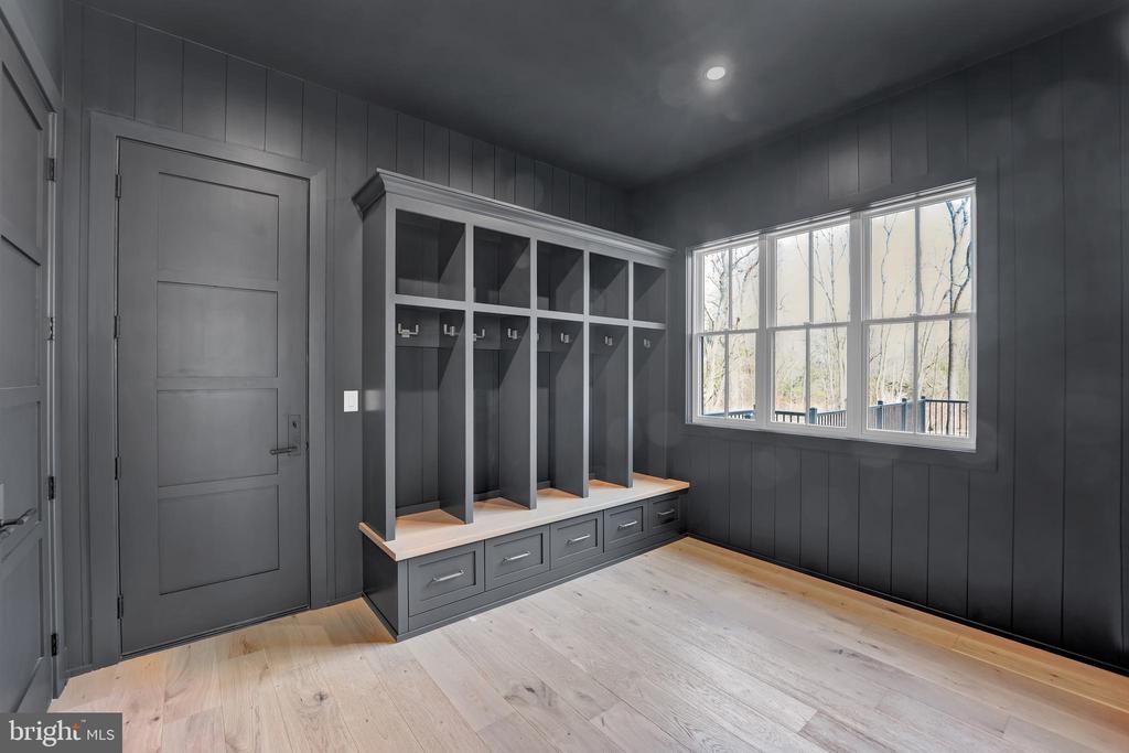 Newtown, Pennsylvania, 18940, United States, 5 Bedrooms Bedrooms, ,5 BathroomsBathrooms,Residential,For Sale,1794669