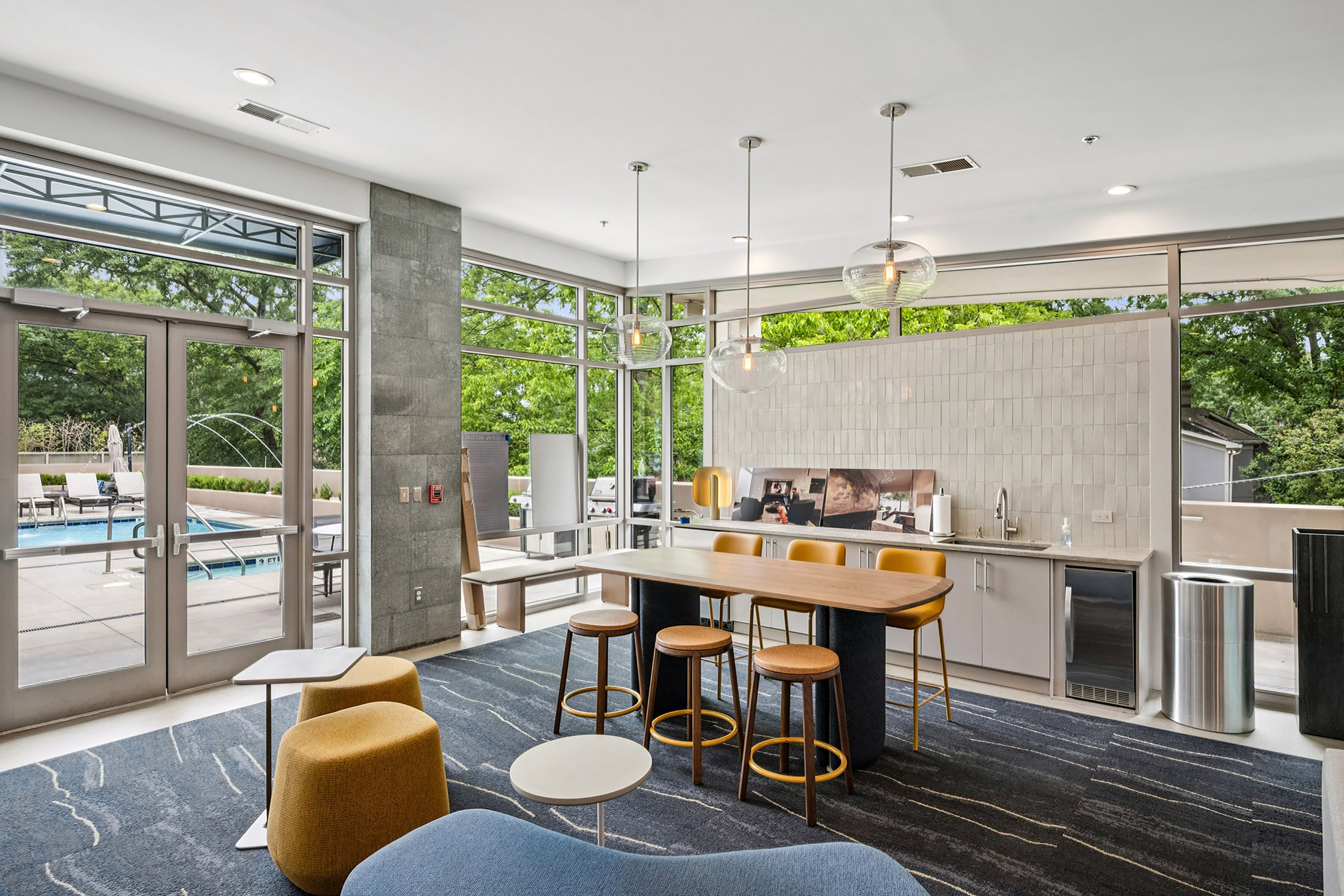  Large One Bedroom Condo in Fantastic Midtown Location - 物件實景