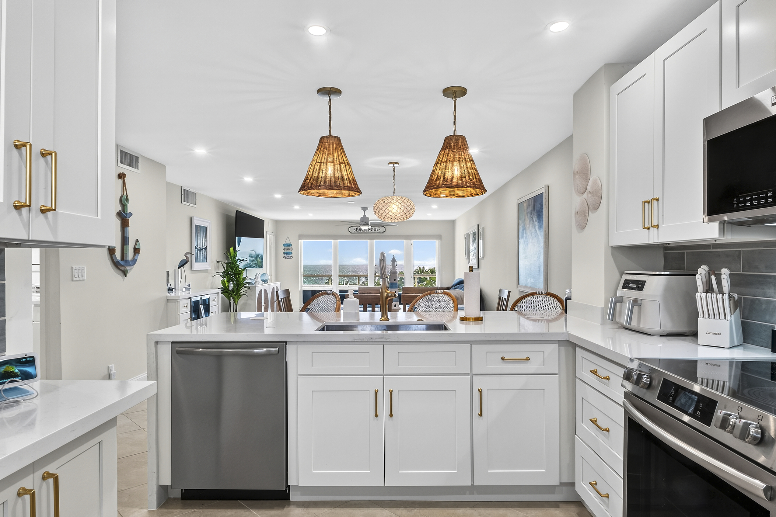  111 N Pompano Beach Boulevard, Pompano Beach, FL, 33062 - 物件實景