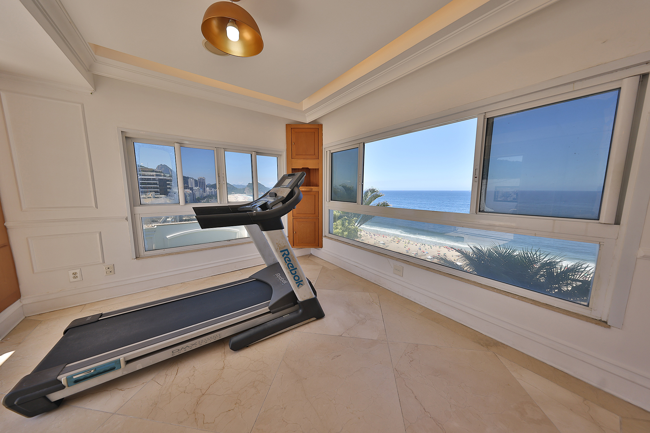  Triplex penthouse with oceanfront views on Avenida Atlântica - 物件實景