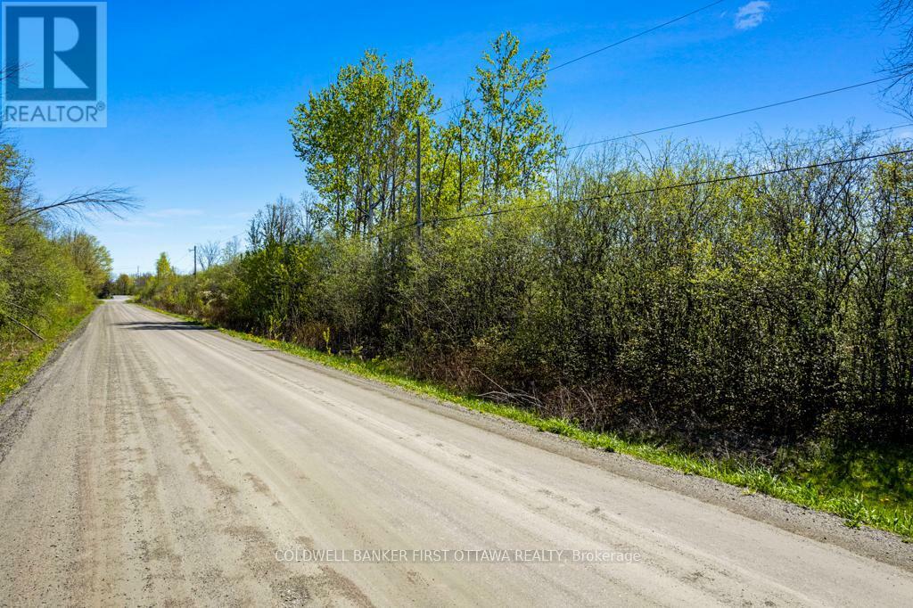TAY VALLEY, Ontario, K7H 3C9, CA, ,Residential,For Sale,1867366