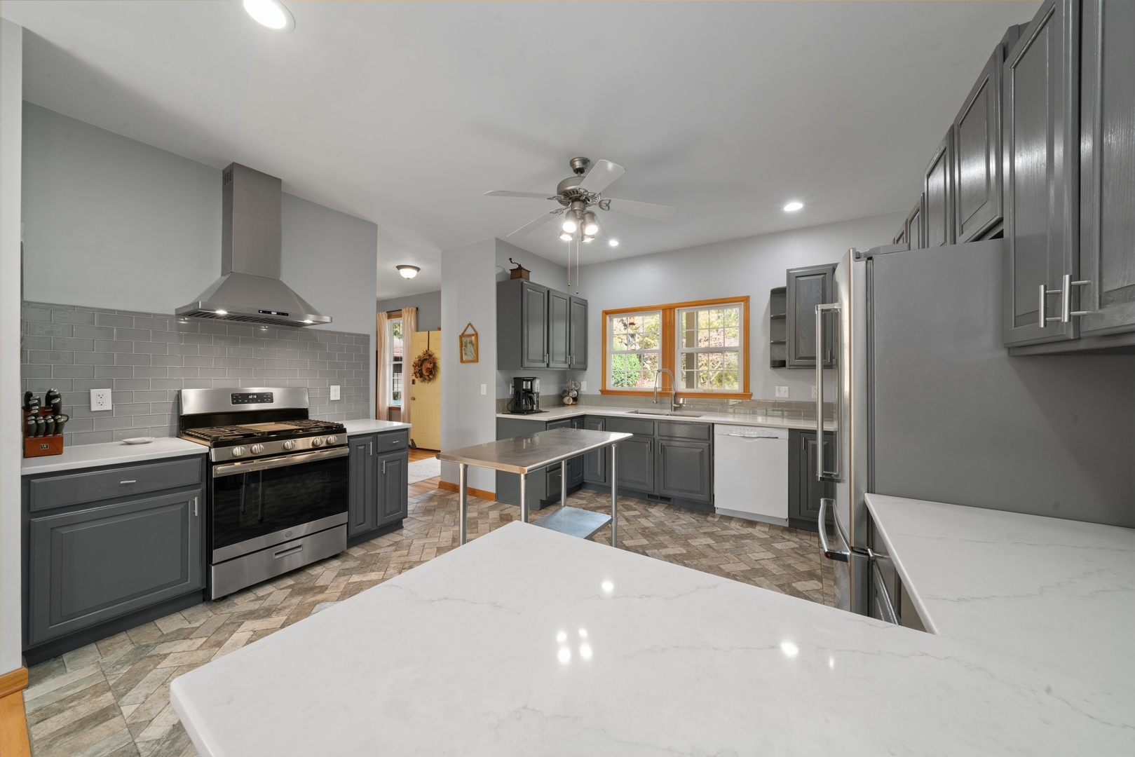 Elburn, Illinois, 60119, United States, 5 Bedrooms Bedrooms, ,3 BathroomsBathrooms,Residential,For Sale,1986331