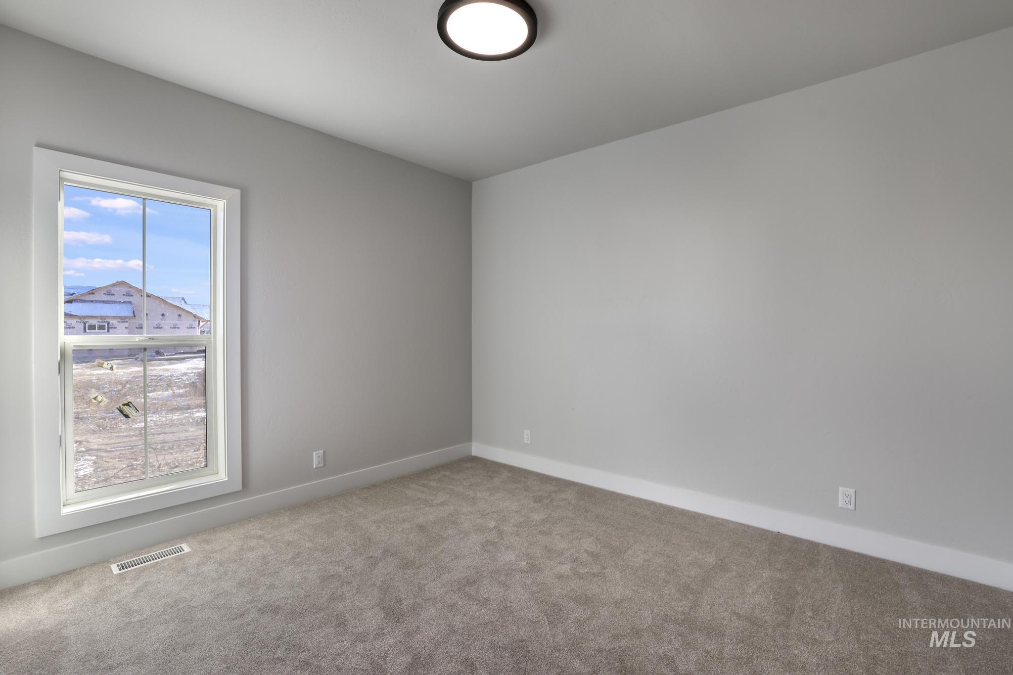 Burley, Idaho, 83318, United States, 4 Bedrooms Bedrooms, ,4 BathroomsBathrooms,Residential,For Sale,2001810