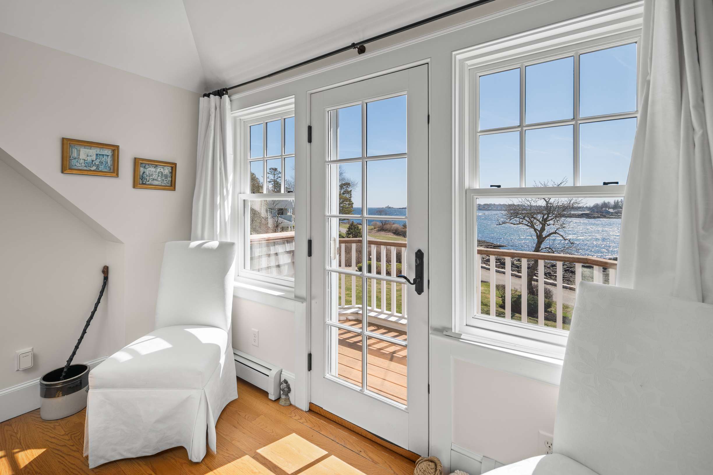  Oceanfront Compound - Main House + Two, 1 Bedroom Cottages in Cape Neddick - 物件實景