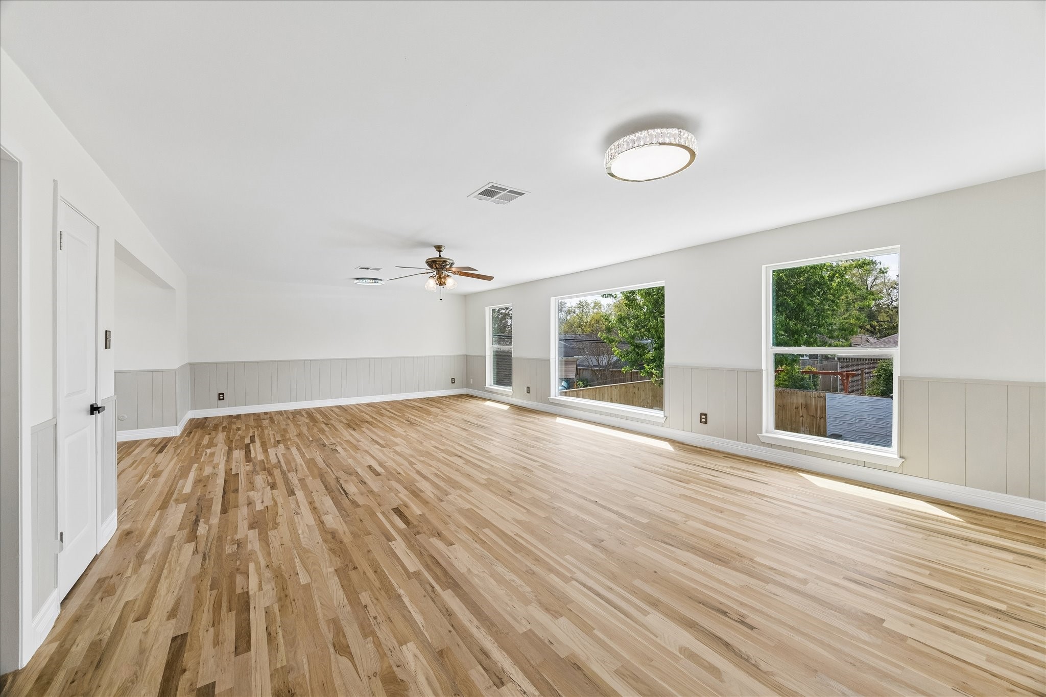  2302 Brooktree Drive - 物件實景