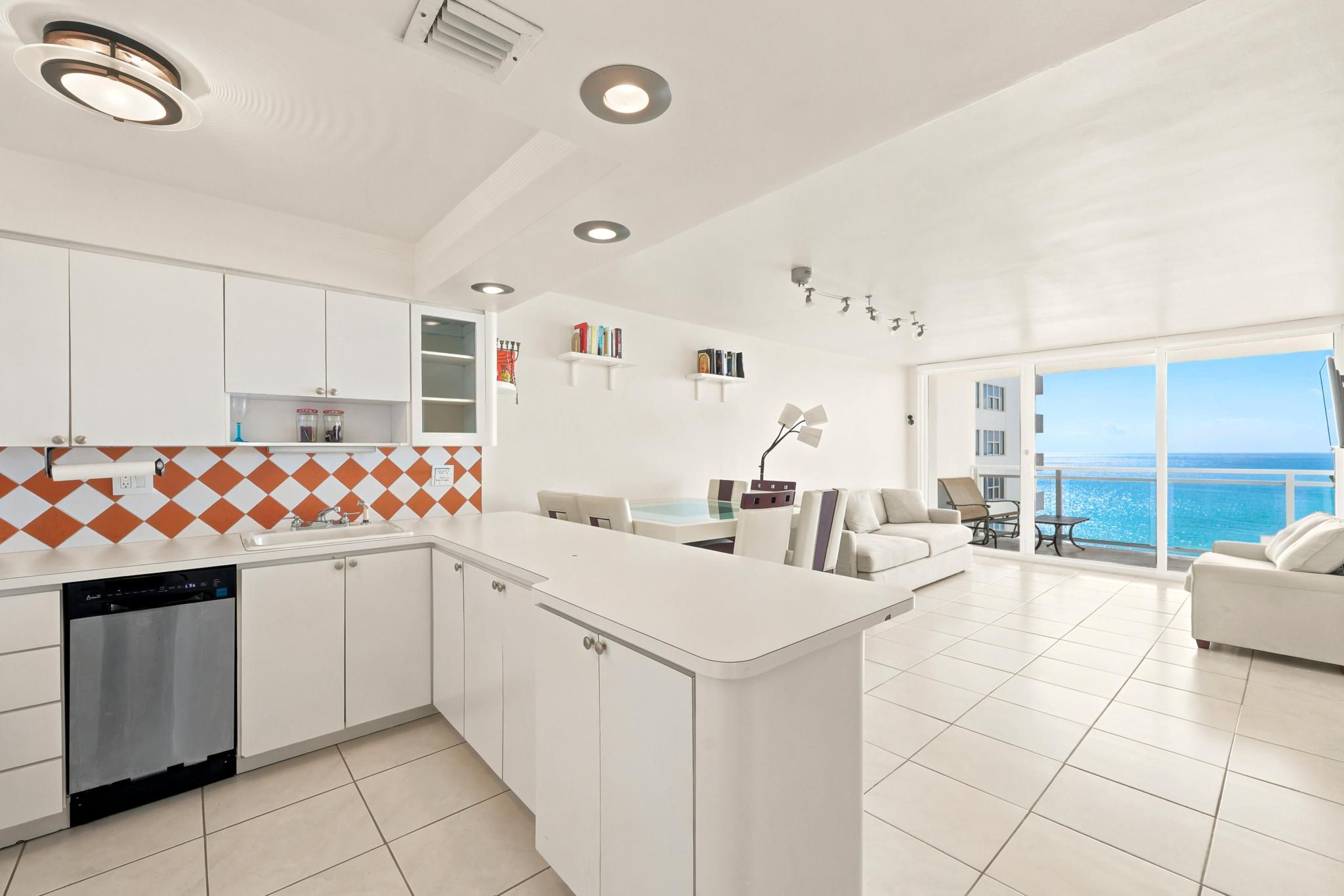  2030 S Ocean Dr, Hallandale Beach, FL, 33009 - 物件實景