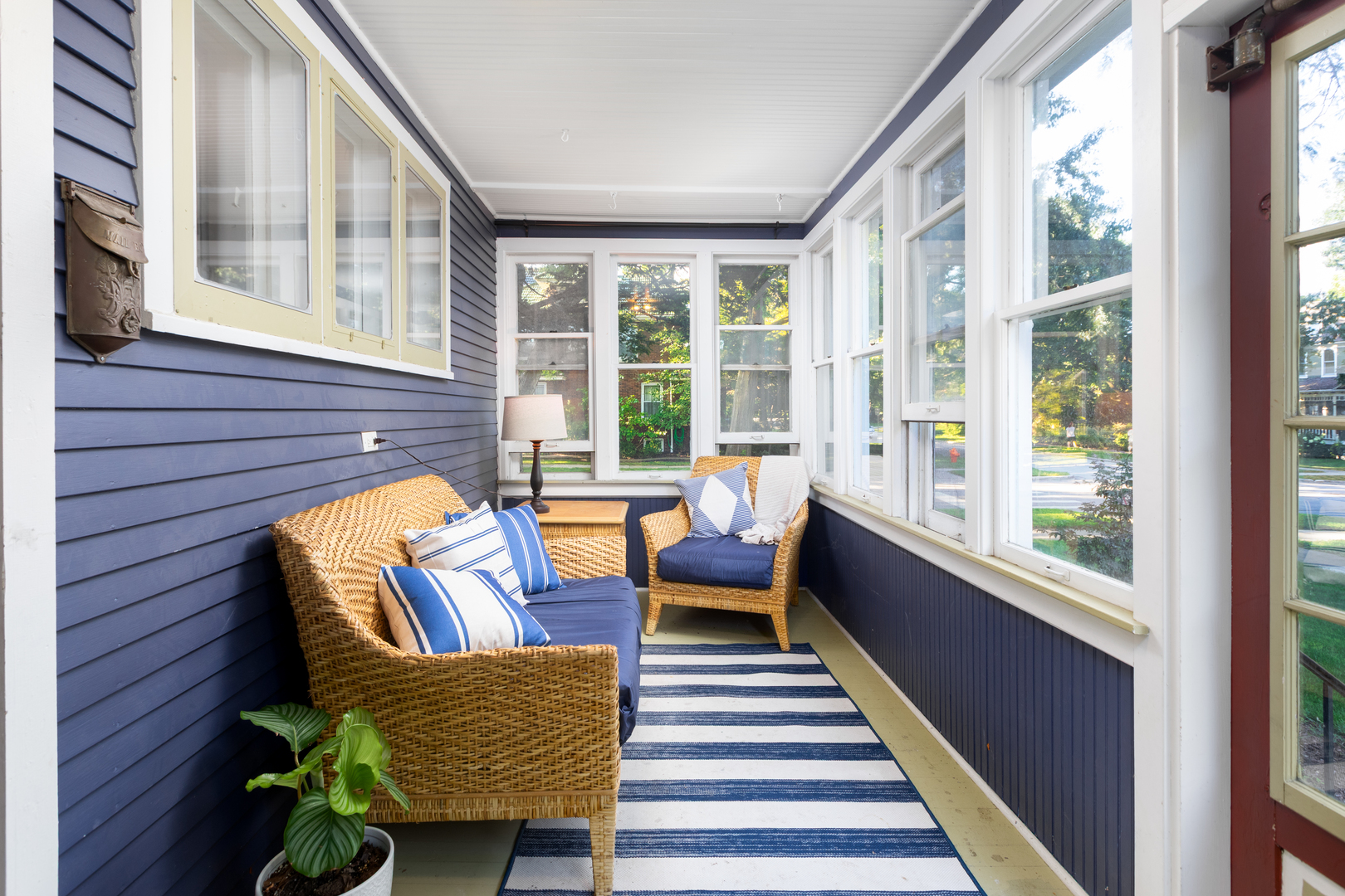 Naperville, Illinois, 60540, United States, 4 Bedrooms Bedrooms, ,3 BathroomsBathrooms,Residential,For Sale,1989489