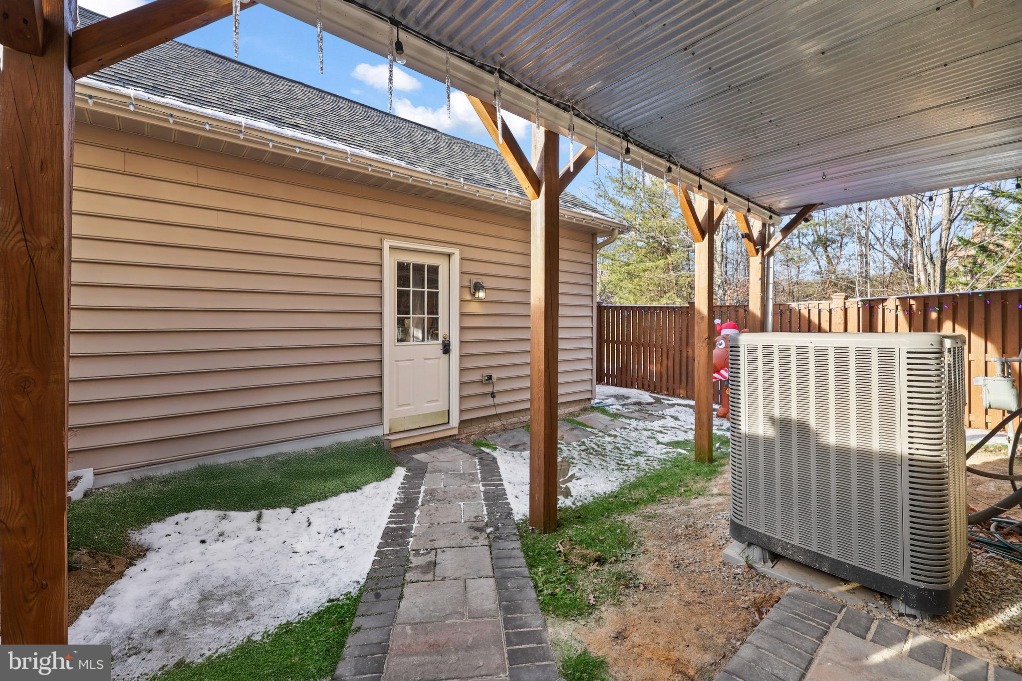 Woodbridge, Virginia, 22192, United States, 4 Bedrooms Bedrooms, ,4 BathroomsBathrooms,Residential,For Sale,2006181