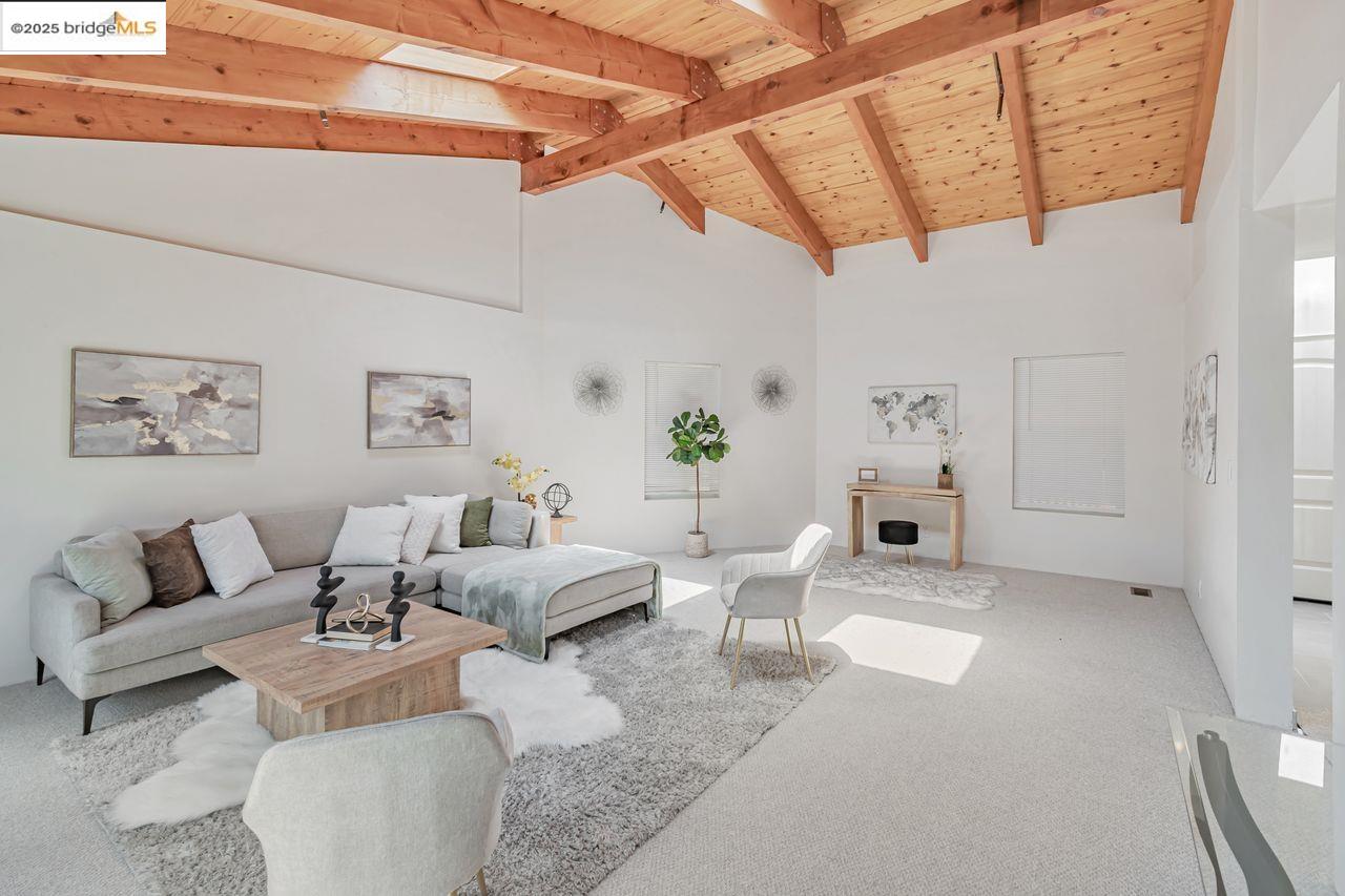 Oakland, California, 94611, United States, 4 Bedrooms Bedrooms, ,2 BathroomsBathrooms,Residential,For Sale,1906699