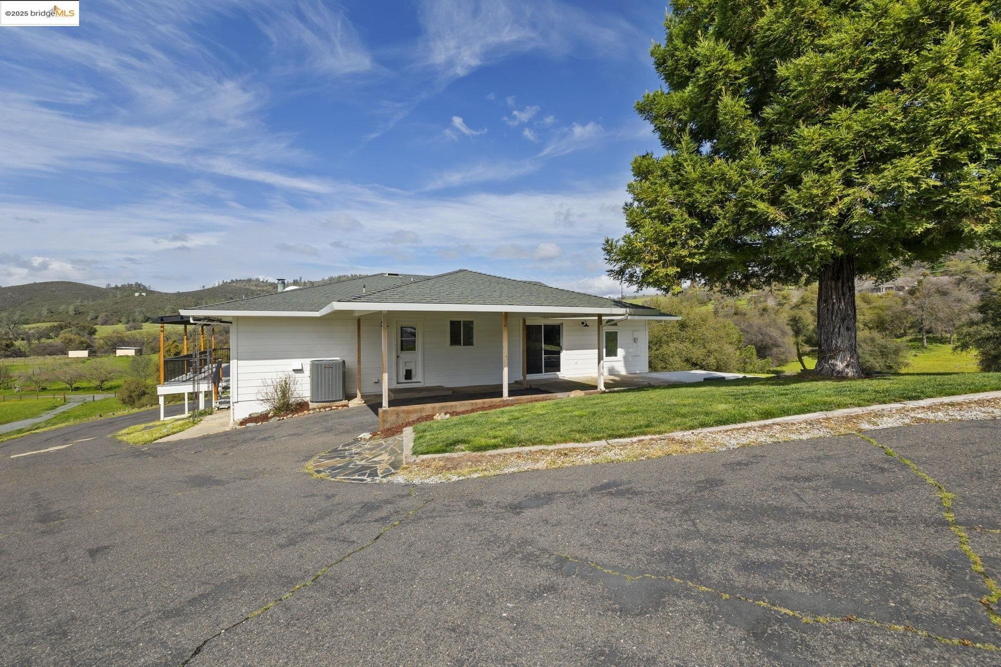 Jamestown, California, 95327, United States, 3 Bedrooms Bedrooms, ,2 BathroomsBathrooms,Residential,For Sale,1743185