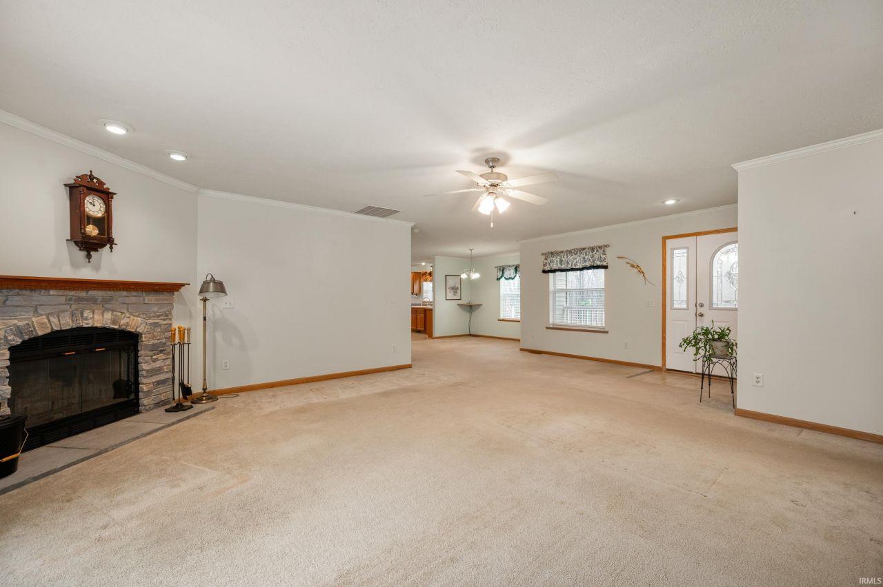 Alexandria, Indiana, 46001, United States, 3 Bedrooms Bedrooms, ,2 BathroomsBathrooms,Residential,For Sale,1728974