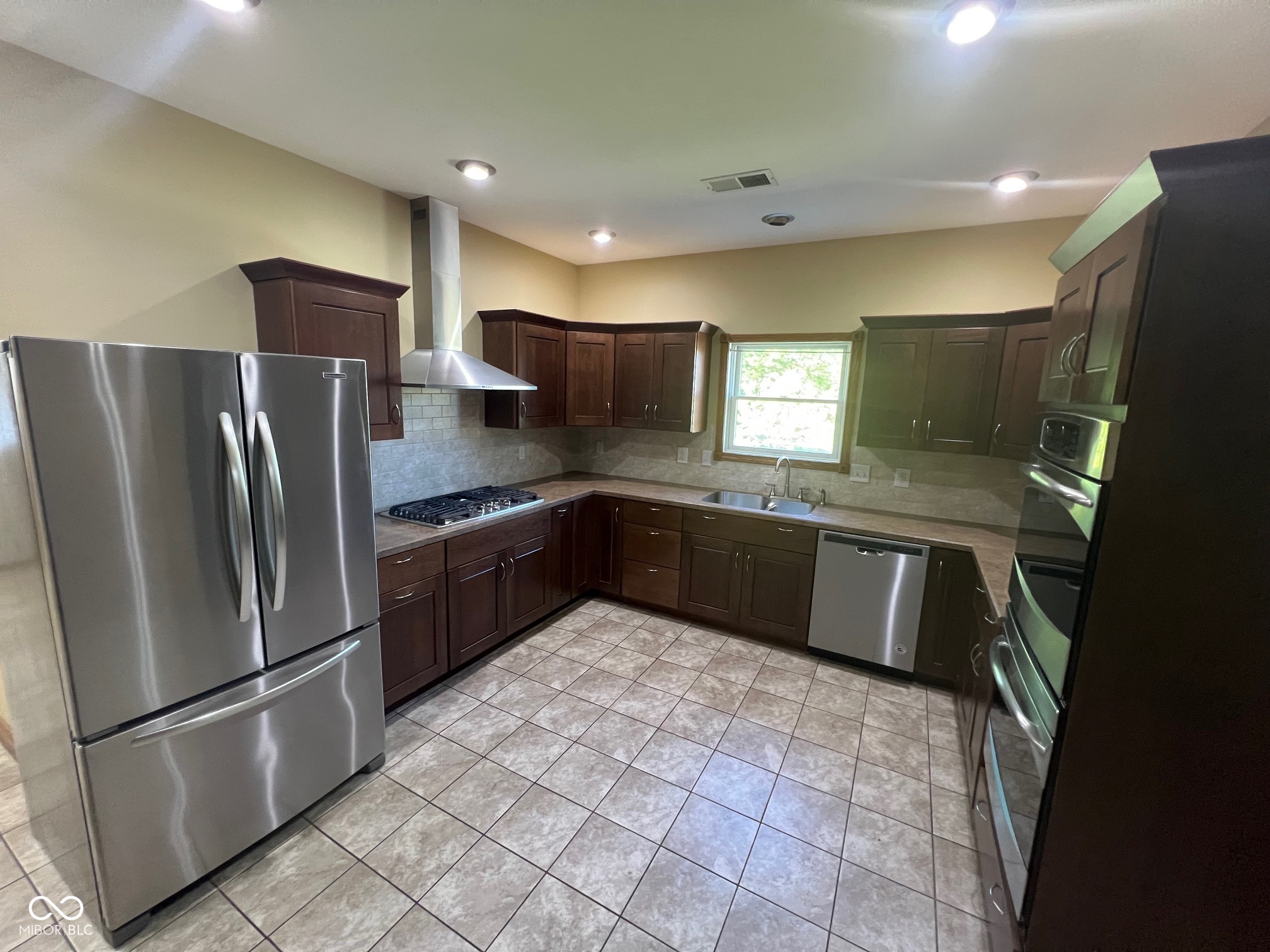 Farmersburg, Indiana, 47850, United States, 3 Bedrooms Bedrooms, ,2 BathroomsBathrooms,Residential,For Sale,1915515
