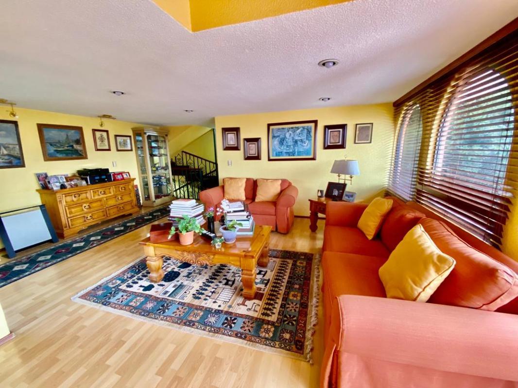 Cda. de Zenzontle, Naucalpan de Juárez, Estado de México, 53297, Mexico, 3 Bedrooms Bedrooms, ,3 BathroomsBathrooms,Residential,For Sale,Cda. de Zenzontle,1621714