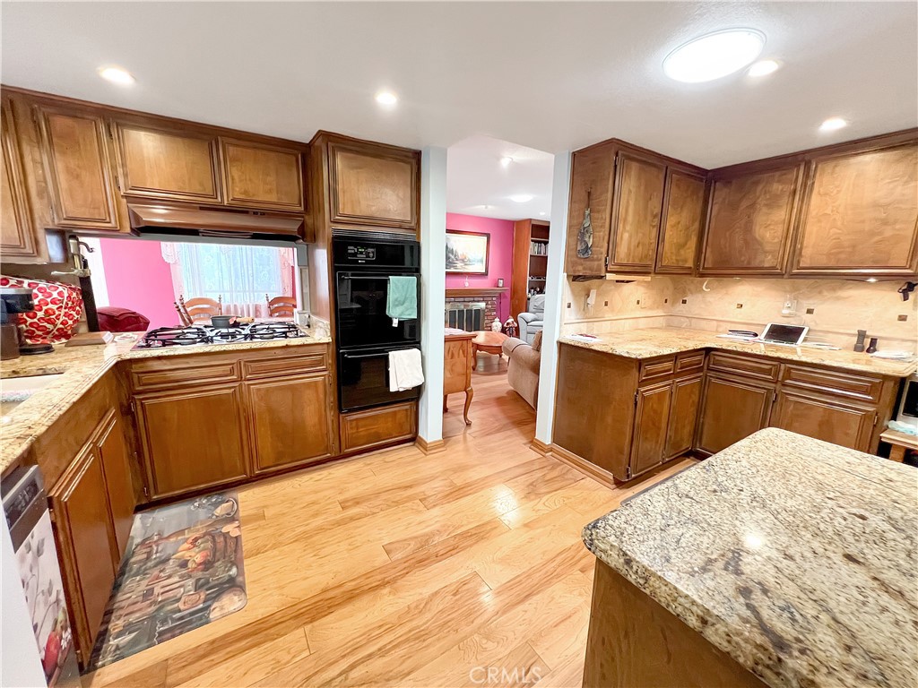 Santa Ana, California, 92701, United States, 4 Bedrooms Bedrooms, ,2 BathroomsBathrooms,Residential,For Sale,1940678