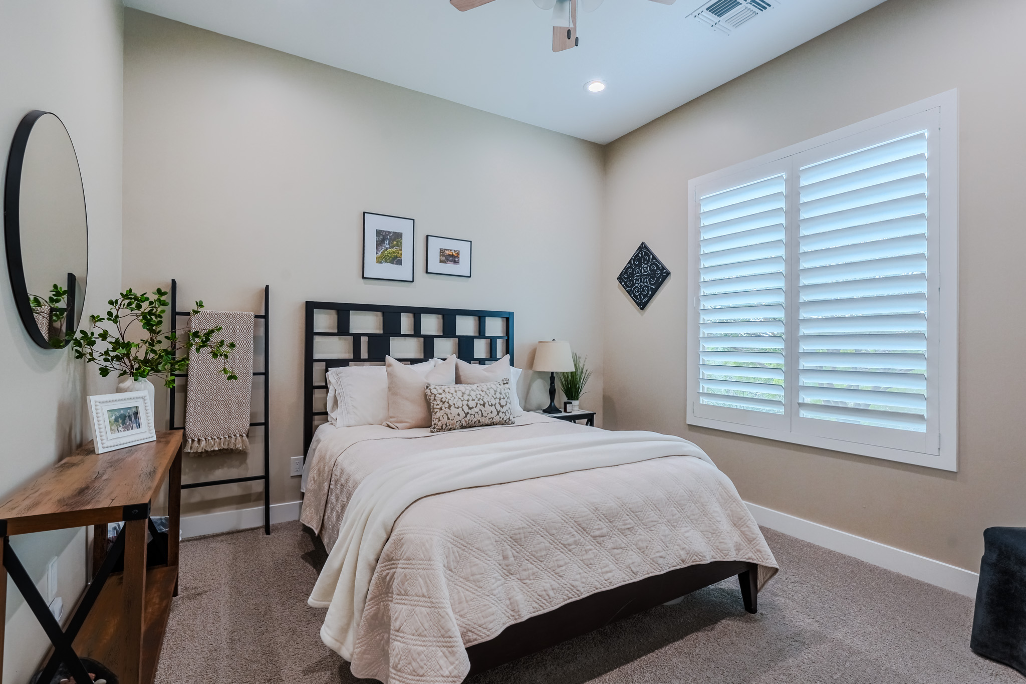 Phoenix, Arizona, 85087, United States, 3 Bedrooms Bedrooms, ,Residential,For Sale,2000122