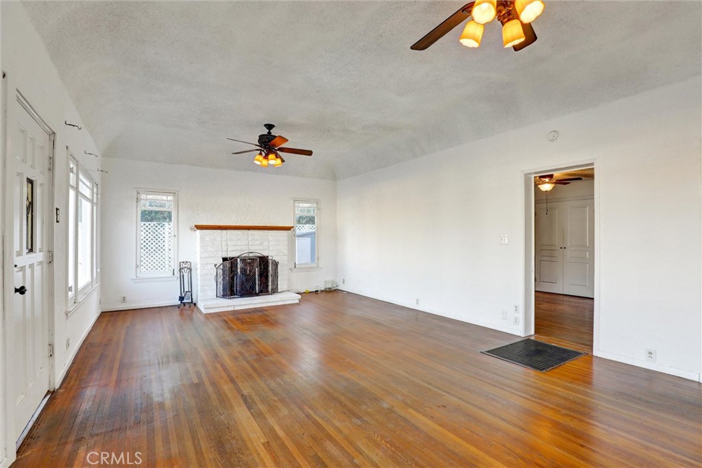 Lakewood, California, 90713, United States, 2 Bedrooms Bedrooms, ,1 BathroomBathrooms,Residential,For Sale,1943590