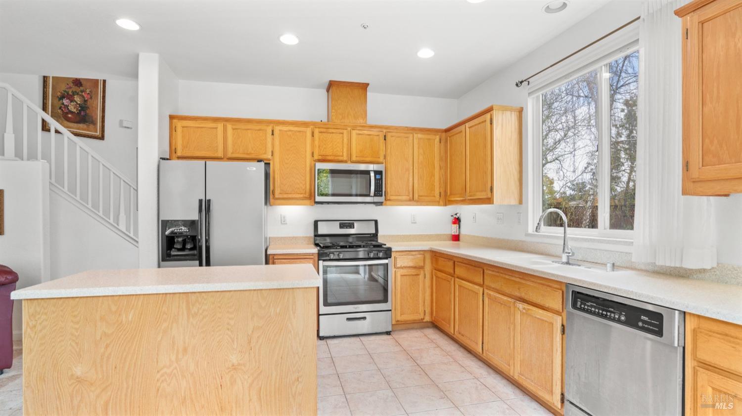 Petaluma, California, 94952, United States, 4 Bedrooms Bedrooms, ,3 BathroomsBathrooms,Residential,For Sale,1745107