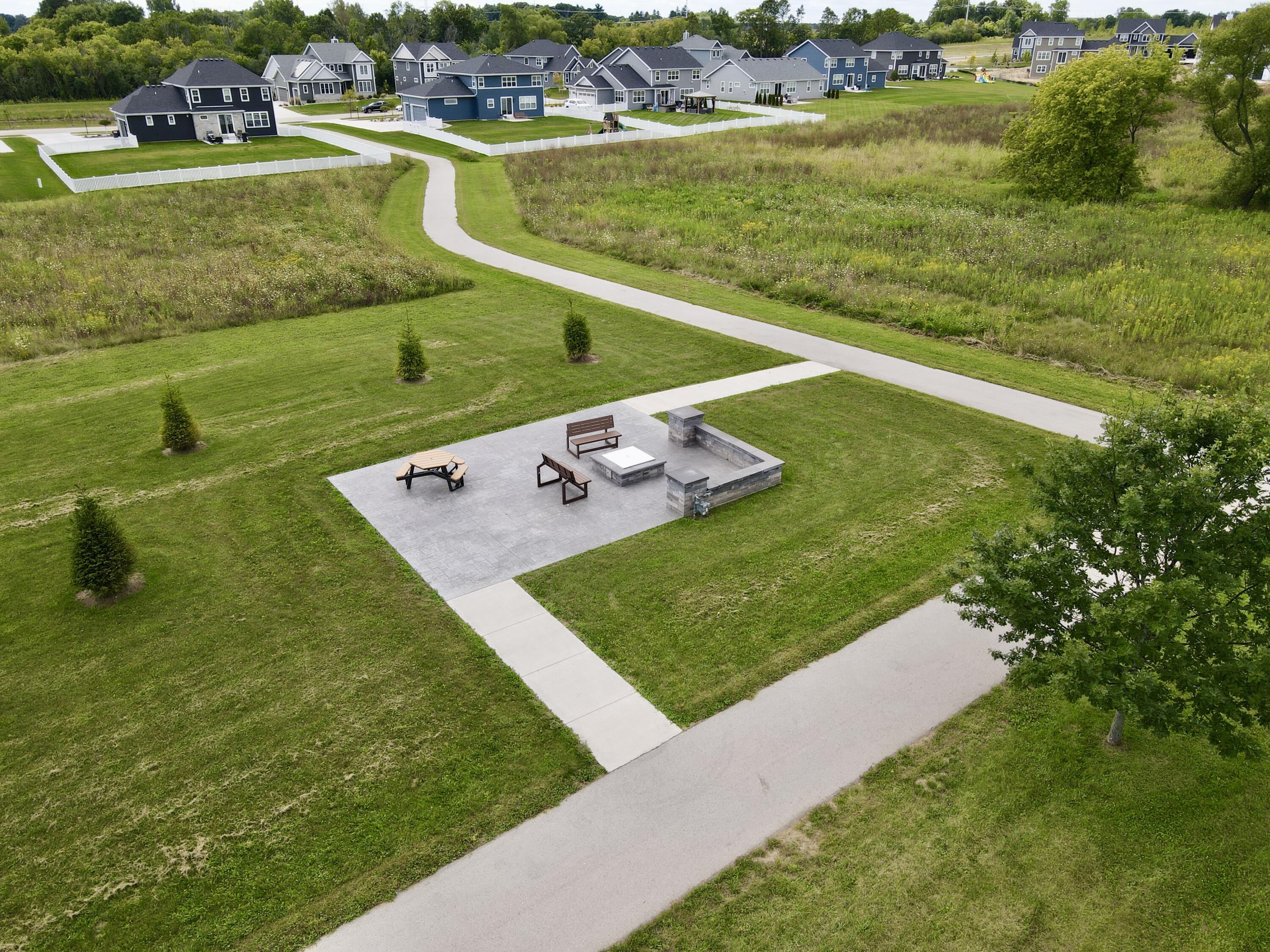 Mequon, Wisconsin, 53097, United States, 5 Bedrooms Bedrooms, ,4 BathroomsBathrooms,Residential,For Sale,1932349