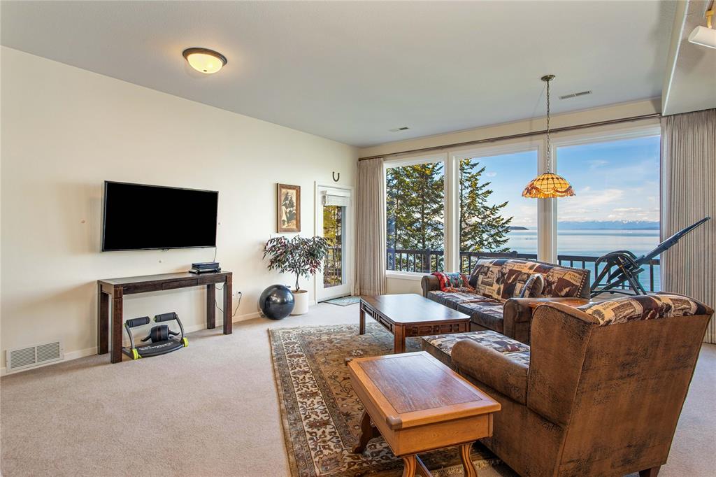 Polson, Montana, 59860, United States, 4 Bedrooms Bedrooms, ,4 BathroomsBathrooms,Residential,For Sale,1984394