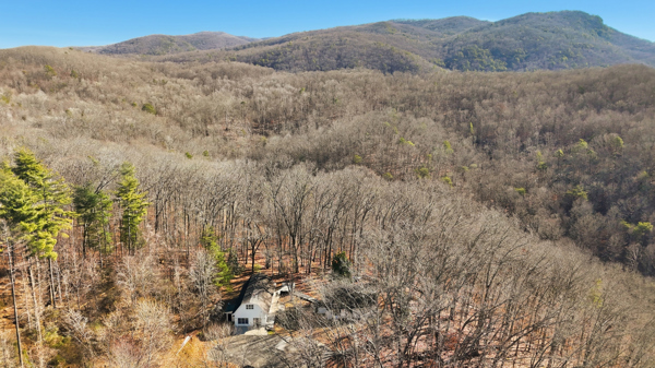 Middlesboro, Kentucky, 40965, United States, 3 Bedrooms Bedrooms, ,2 BathroomsBathrooms,Residential,For Sale,2012565