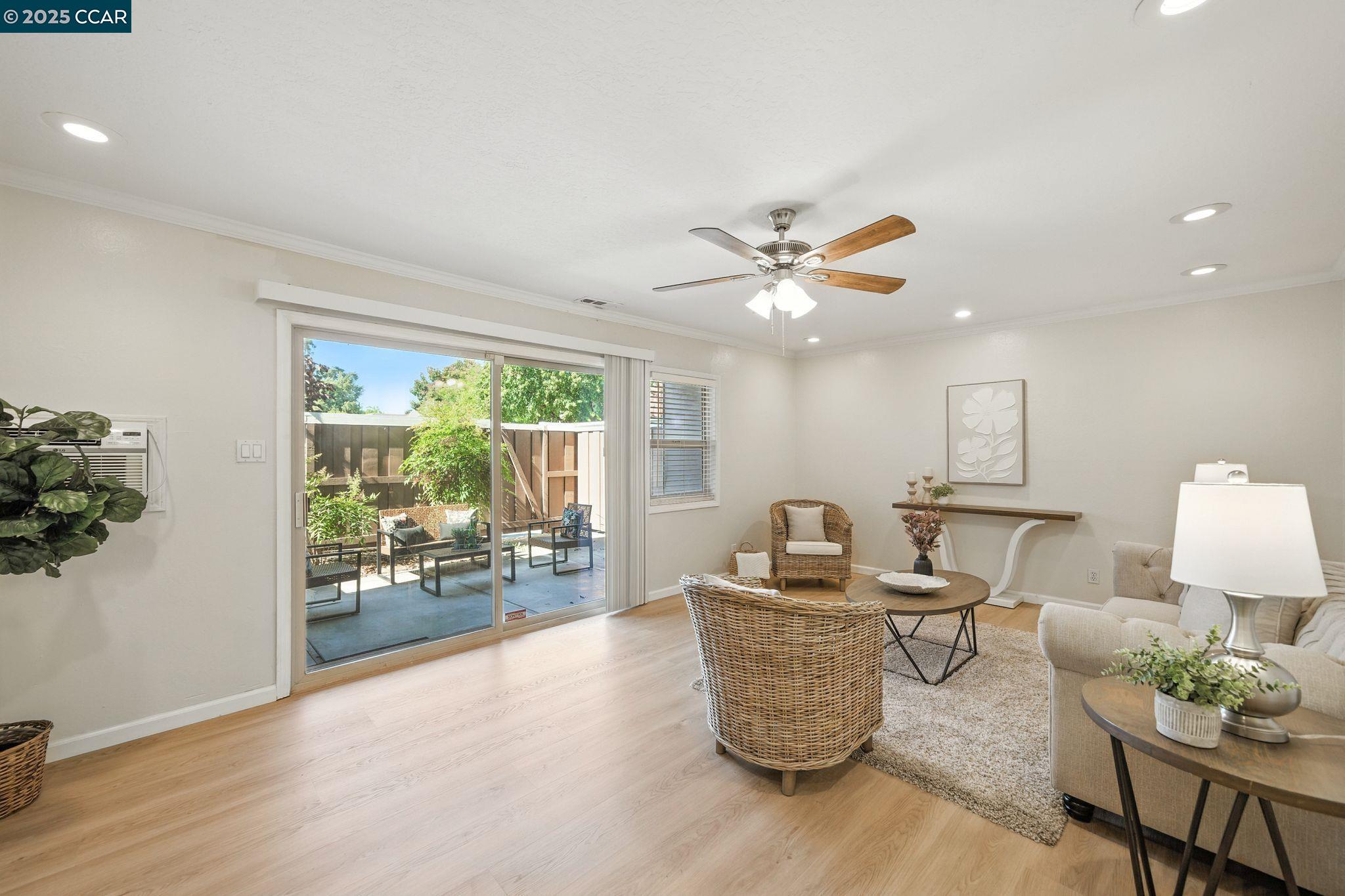 Concord, California, 94518, United States, 3 Bedrooms Bedrooms, ,2 BathroomsBathrooms,Residential,For Sale,1903400