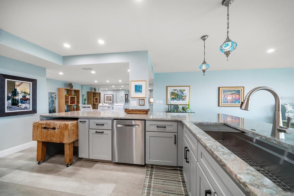 Clearwater Beach, Florida, 33767, United States, 3 Bedrooms Bedrooms, ,3 BathroomsBathrooms,Residential,For Sale,1988337