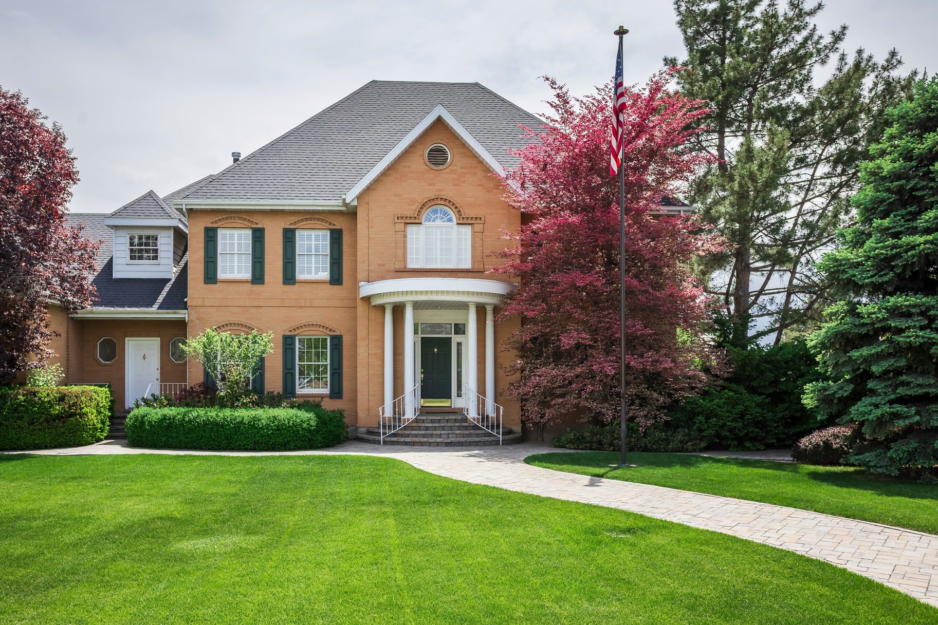  Custom Brick Beauty on Quiet Cul-de-Sac with Luxury Outdoor Living - 物件實景